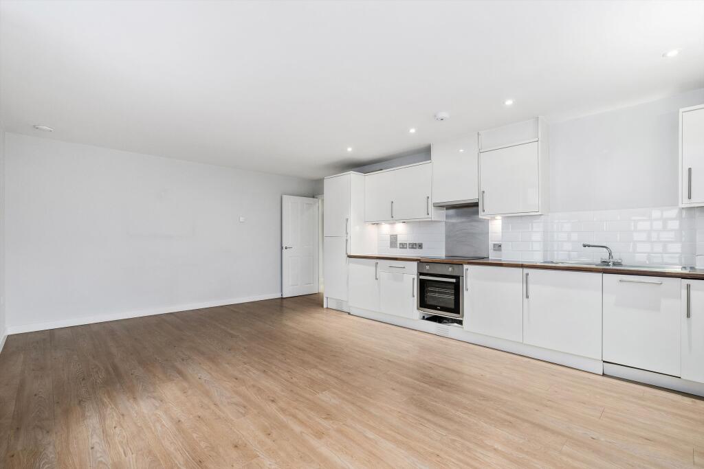 Apartment in London - View 2