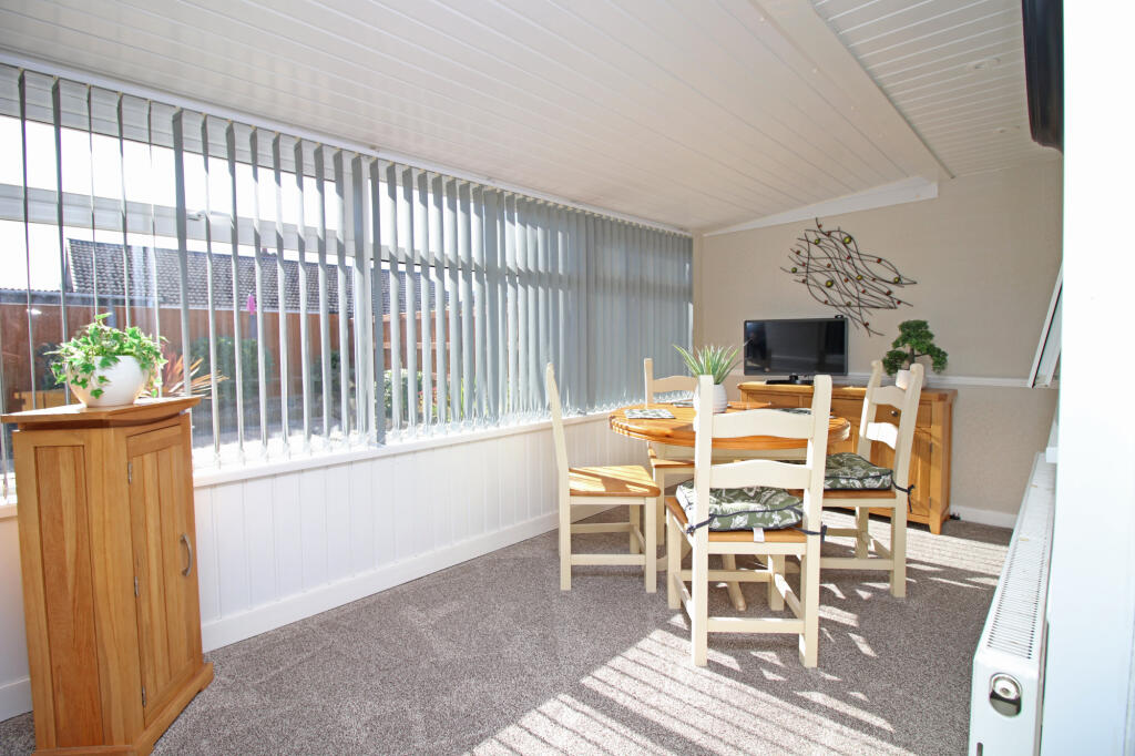 Green Oak Place,  Thornton-Cleveleys, FY5 photo 4