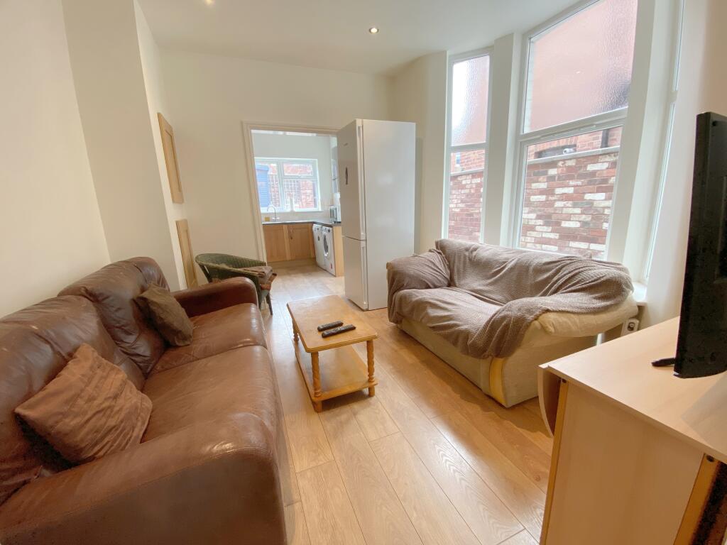 Main image of property: Polsloe Rd, Exeter, Devon, EX1 2HL