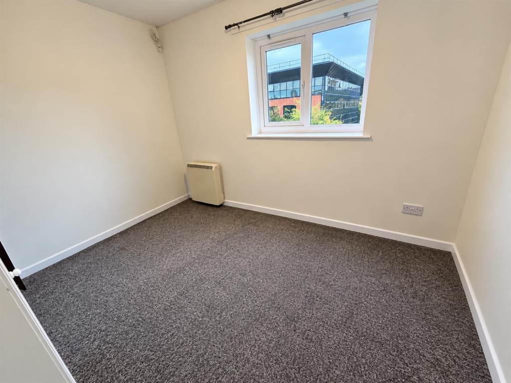 Apartment in Sheffield - View 4