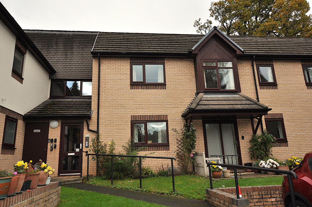 Main image of property: 6 Maidens Croft, Hexham NE46 2QA