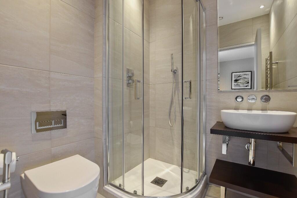 2 bedroom semi-detached house for rent