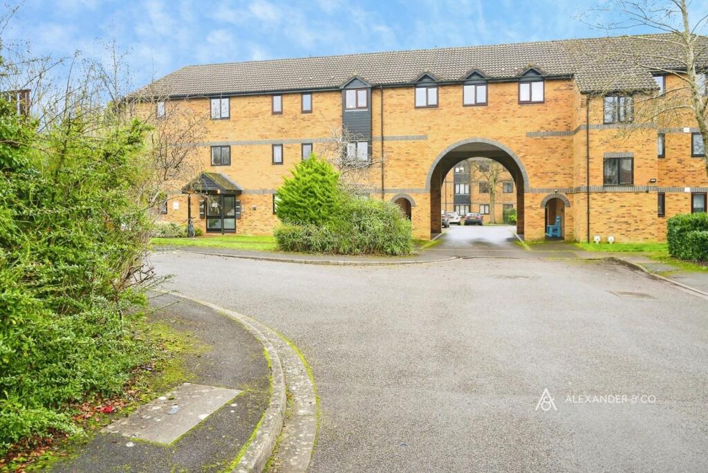 Main image of property: Heron Drive, Bicester, OX26