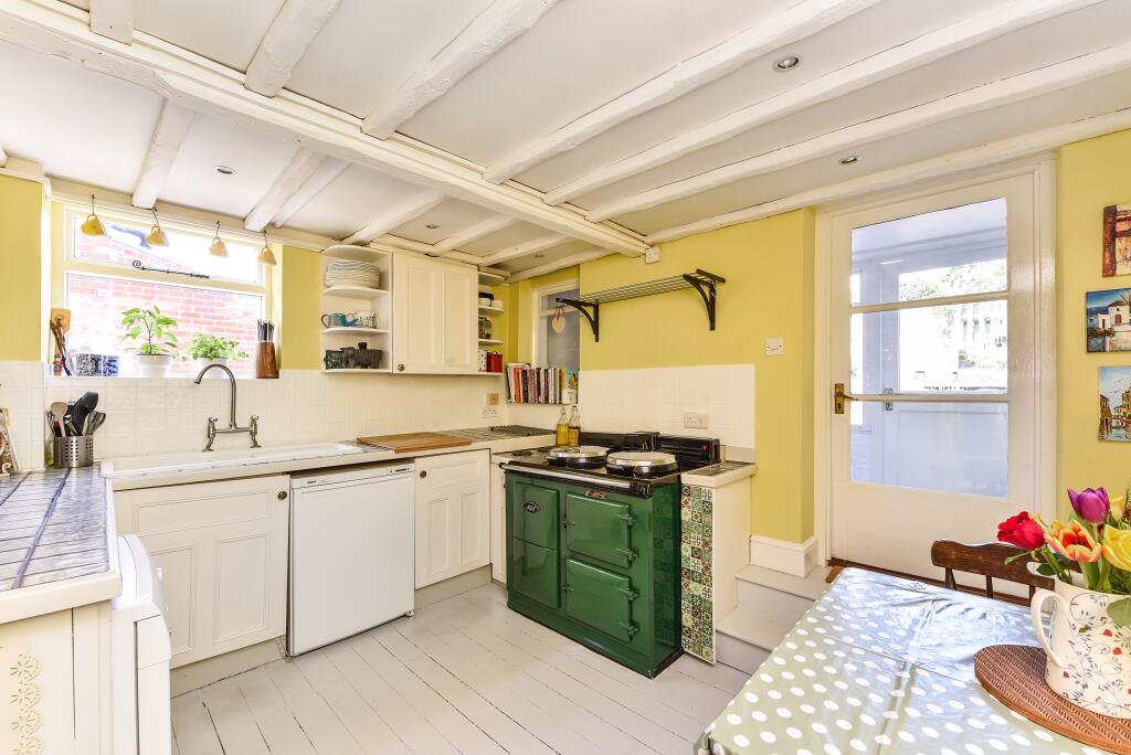 House in Winchester, Hambledon - View 2