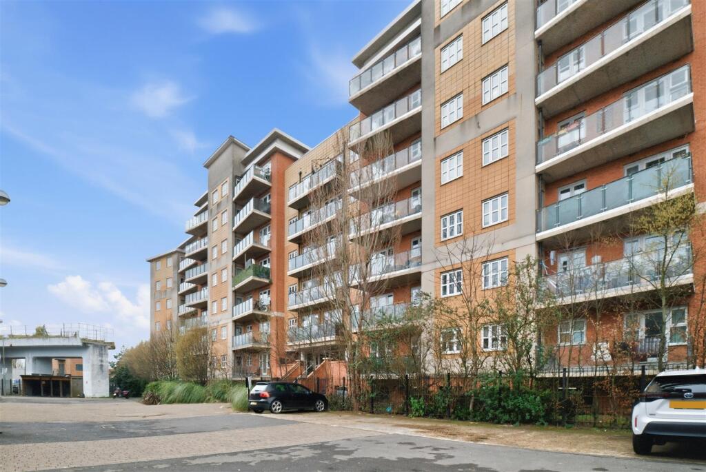 Main image of property: Bridge Court, Stanley Road, South Harrow, HA2 8FB