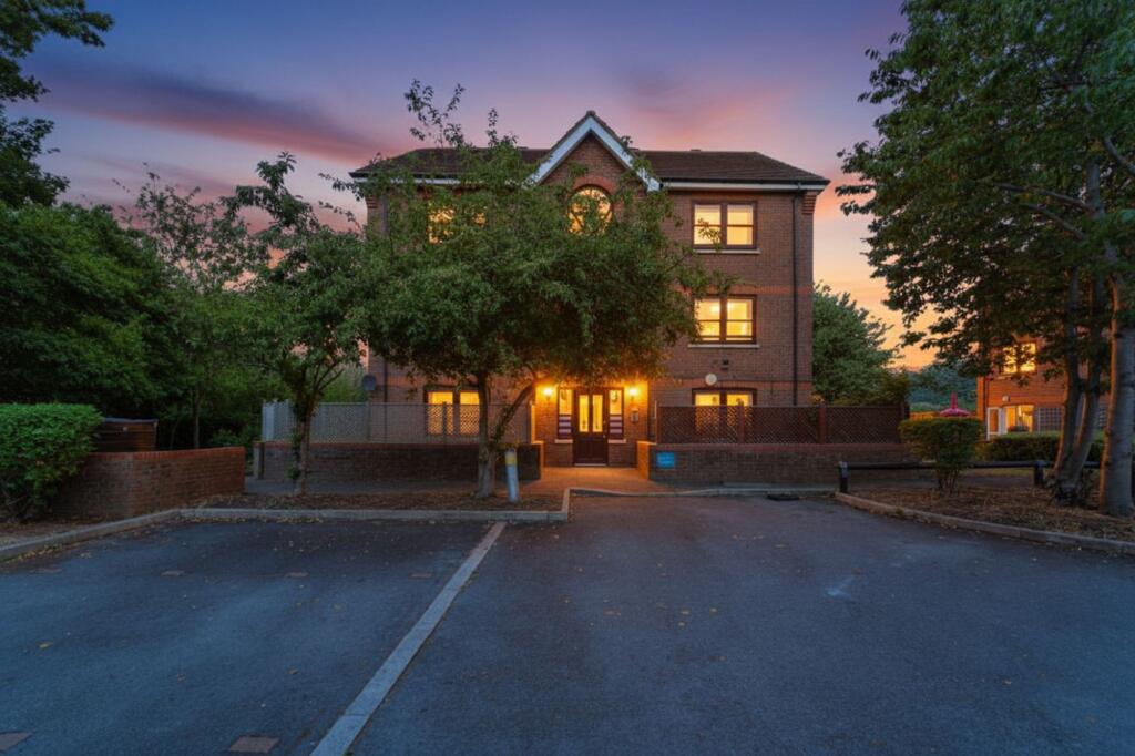 Main image of property: Warren Close, Pentagon House Warren Close, UB4