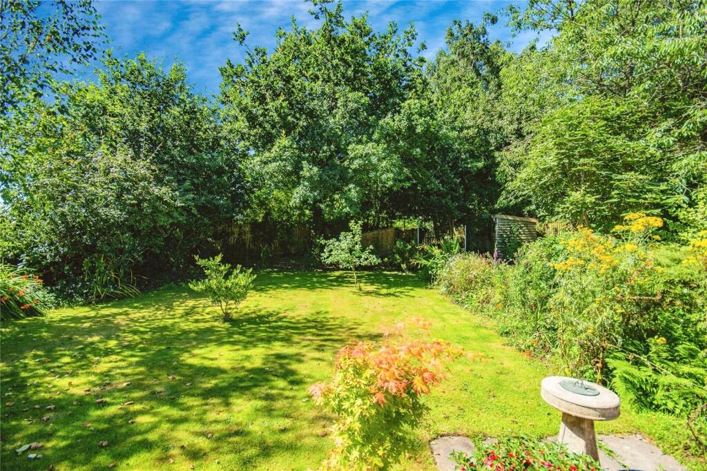 House in Carmarthen, Johnstown - View 2