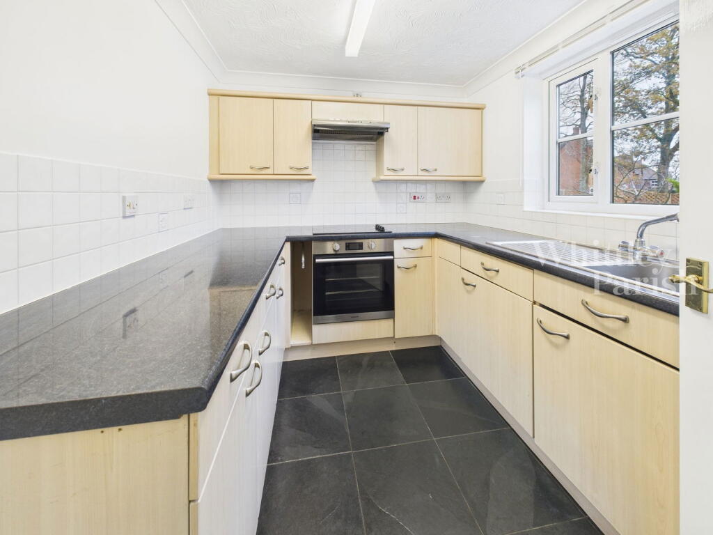 Mallow Close, Attleborough, NR17 1XZ photo 4