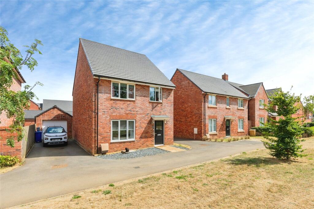 Main image of property: Kingerlee Road, Banbury, Oxfordshire, OX16