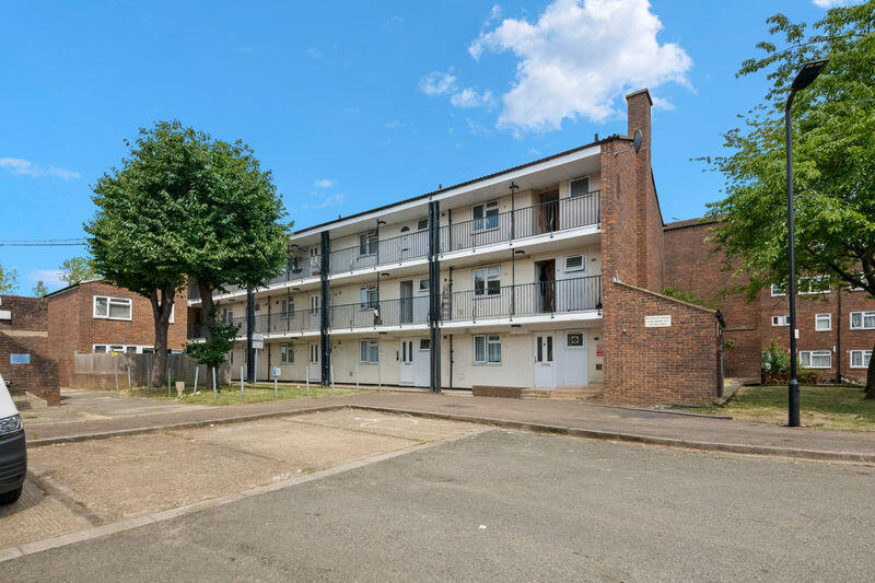 Main image of property: Stable Close, Northolt
