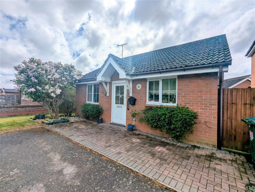 Main image of property: Wards View, Kesgrave, Ipswich, Suffolk, IP5