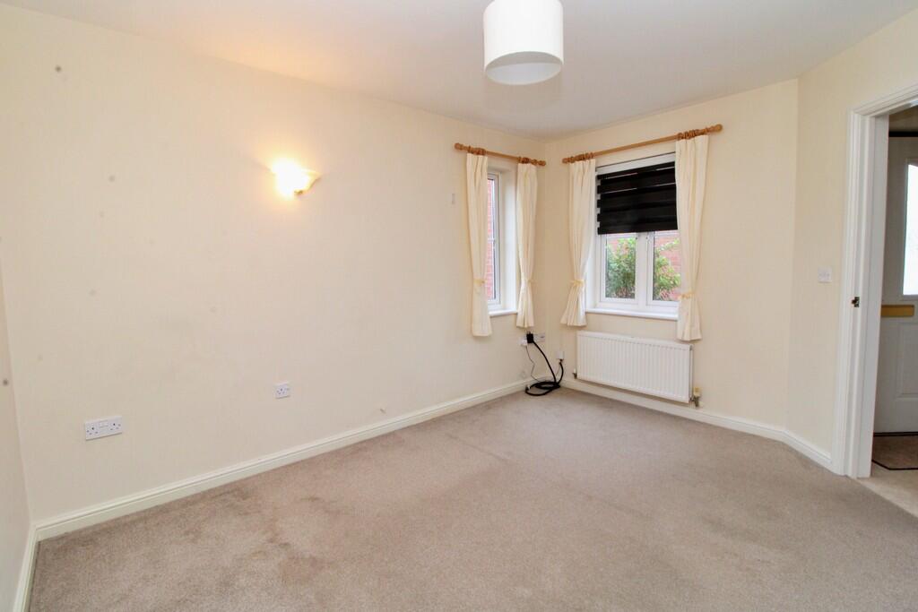 Cavendish Close, Cawston photo 2