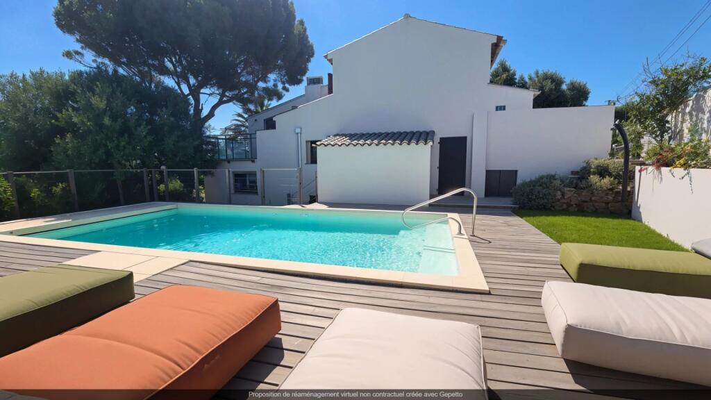 Main image of property: Provence-Alps-Cote d`Azur, Var, Les Issambres