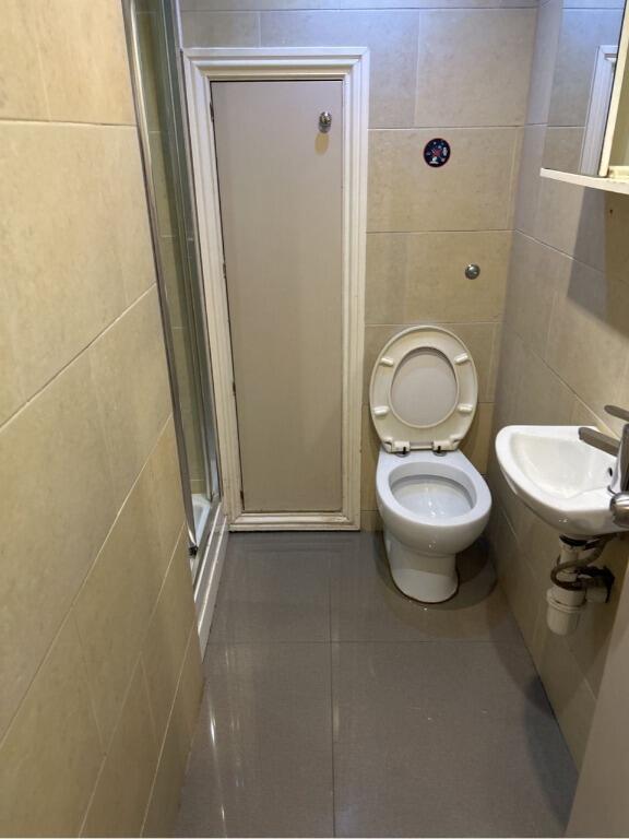 1 bedroom semi-detached house for rent