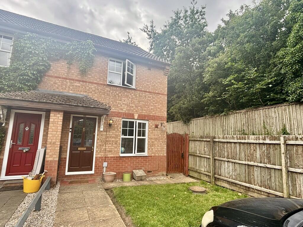 Main image of property: Hamilton Close, Banbury