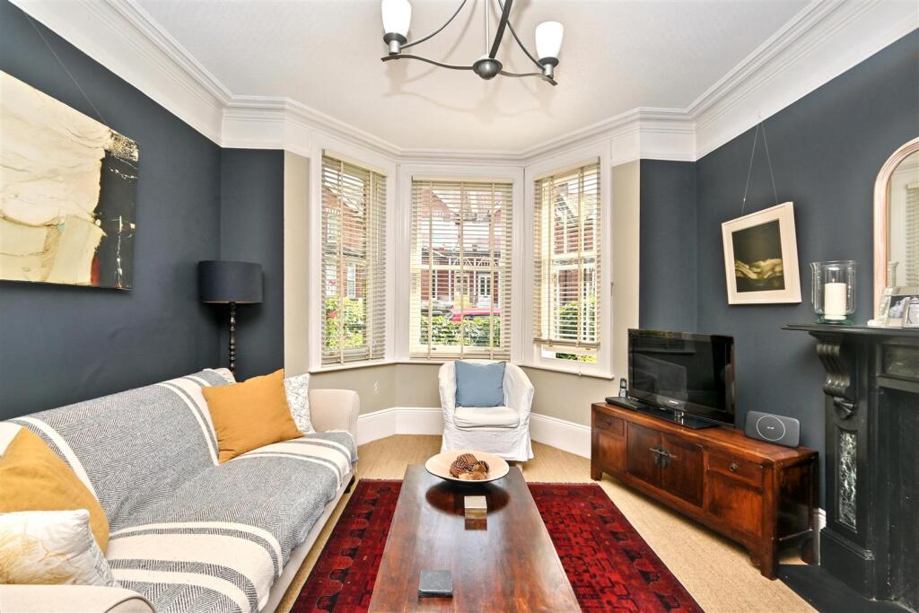 Mayfield Place, Eastbourne photo 5