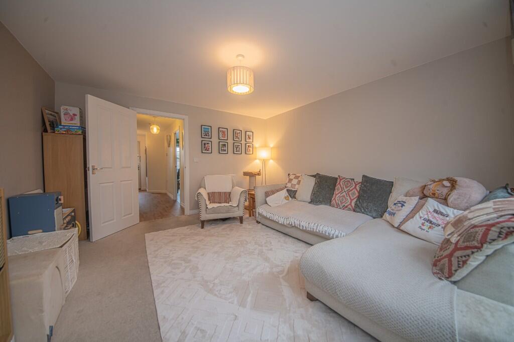 Ashton Gardens, Eastleigh, SO50 photo 5