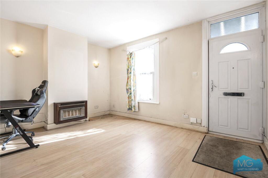 House in London - View 3