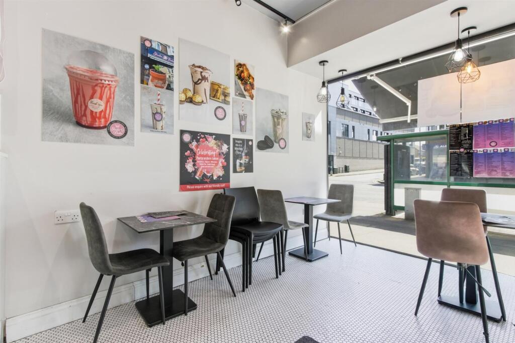 Seating Area 1.jpg