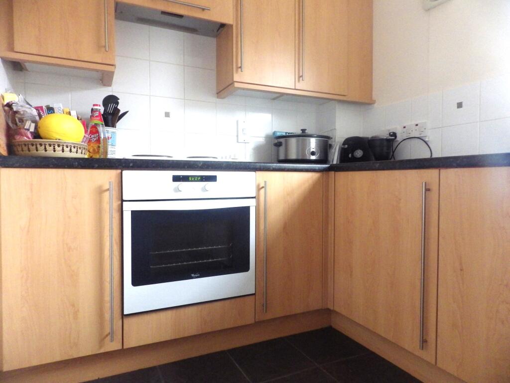 Apartment in Swindon, Churchward - View 3