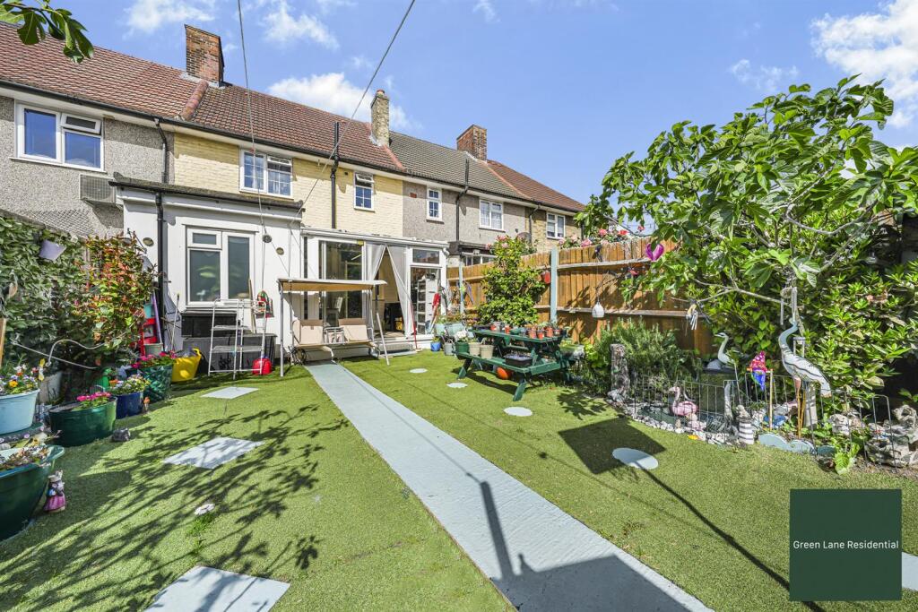 Heathway, DAGENHAM, RM10 photo 2
