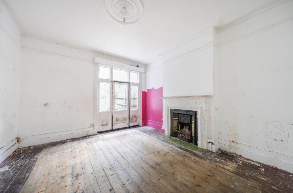 House in London - View 3