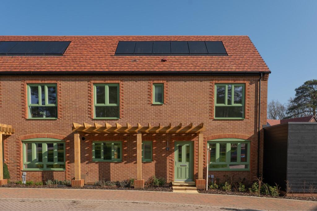 Main image of property: Bepton Road,
Midhurst,
GU29 9QX