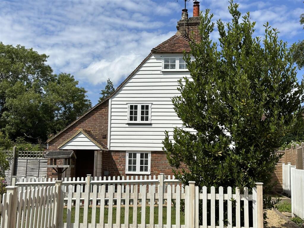 Main image of property: Park Lane, Battle