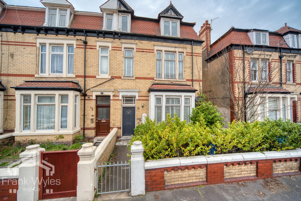 Main image of property: Flat 2, 25 Glen Eldon Road, Lytham St. Annes, Lancashire
