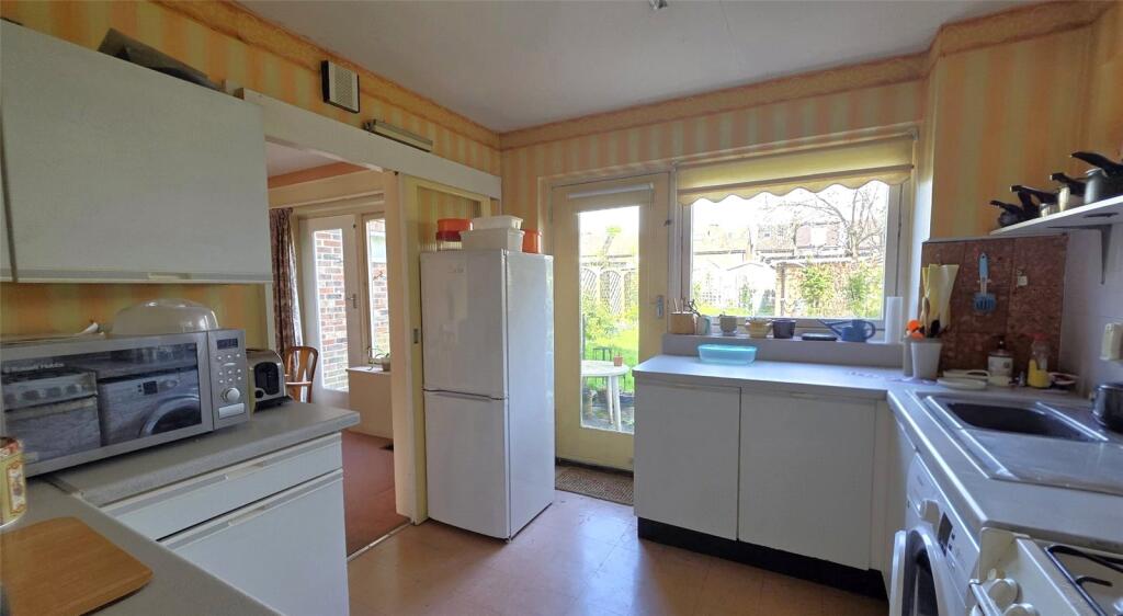 House in Redhill - View 4