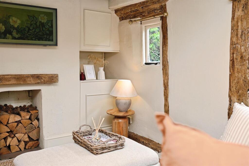 Green Lane, Church Lawford, Rugby - Beautifully Restored - View 6