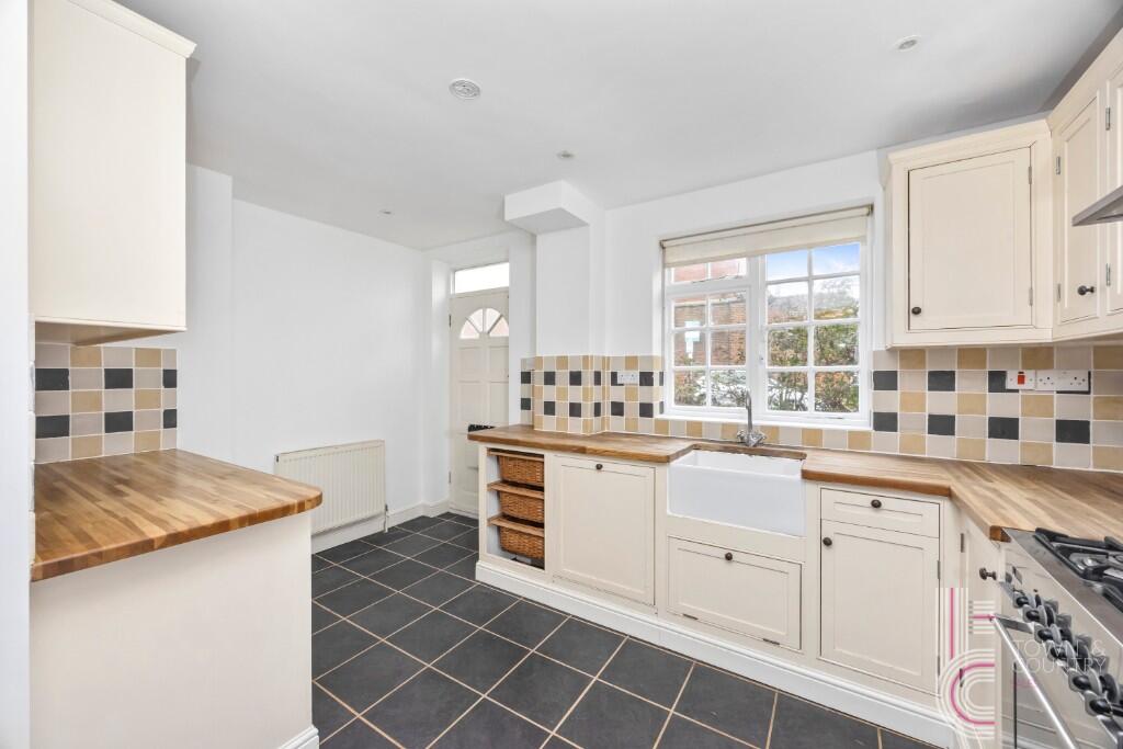 Main image of property: Bristol Gardens, BN2