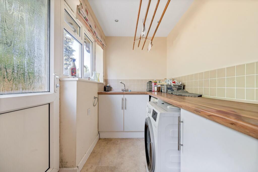 Edmonton Way, Oakham, LE15 photo 4