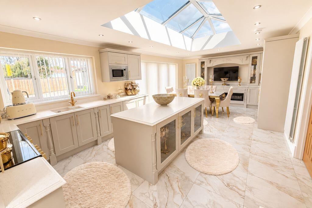 House in Nottingham - View 4