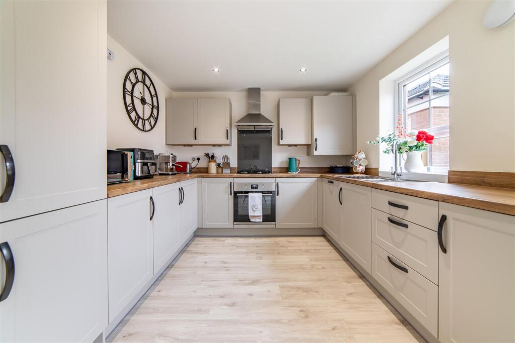 Geranium Close, Newcastle Upon Tyne photo 2