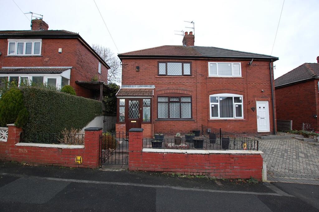 Main image of property: Waterloo Street, Ashton-under-Lyne, Greater Manchester, OL6