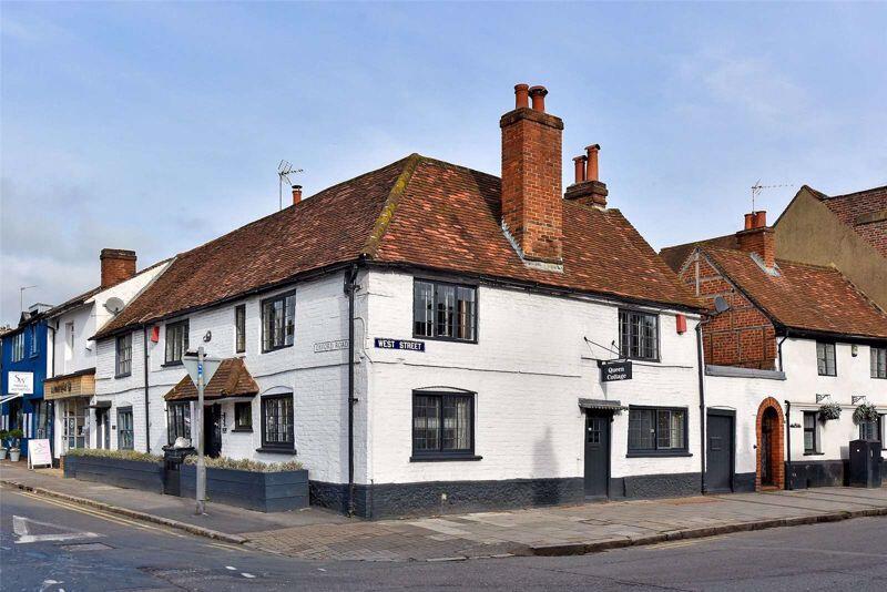 Main image of property: CENTRAL MARLOW