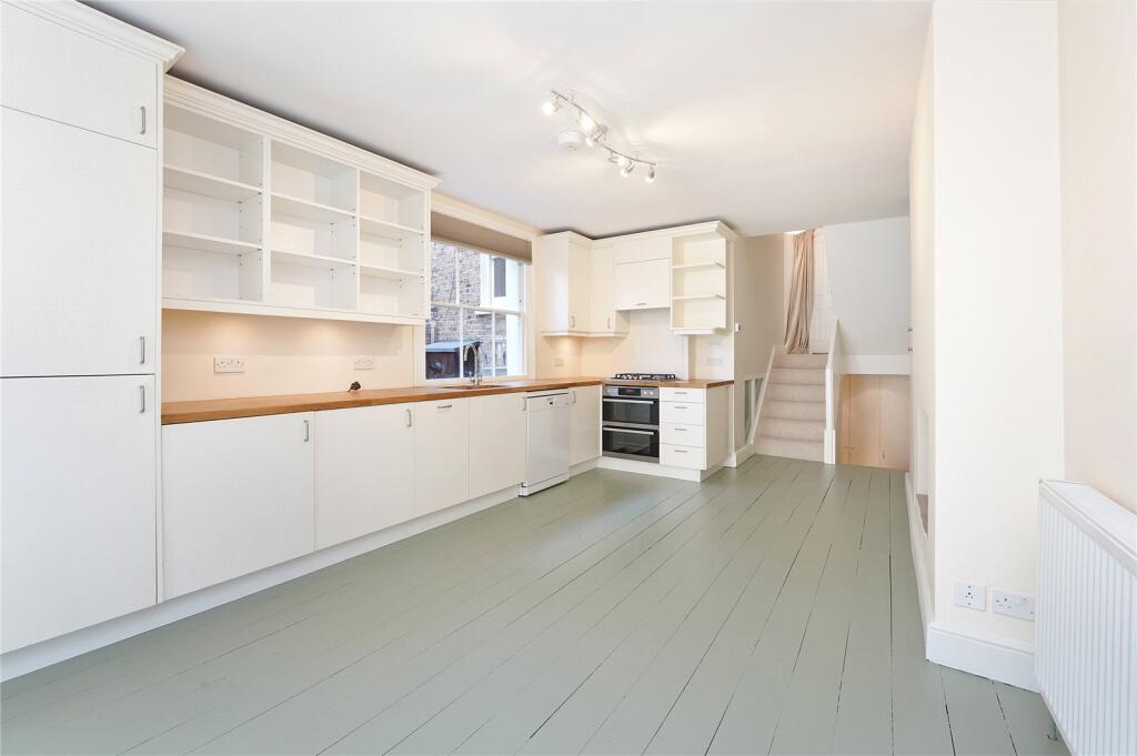 Apartment in London - View 5