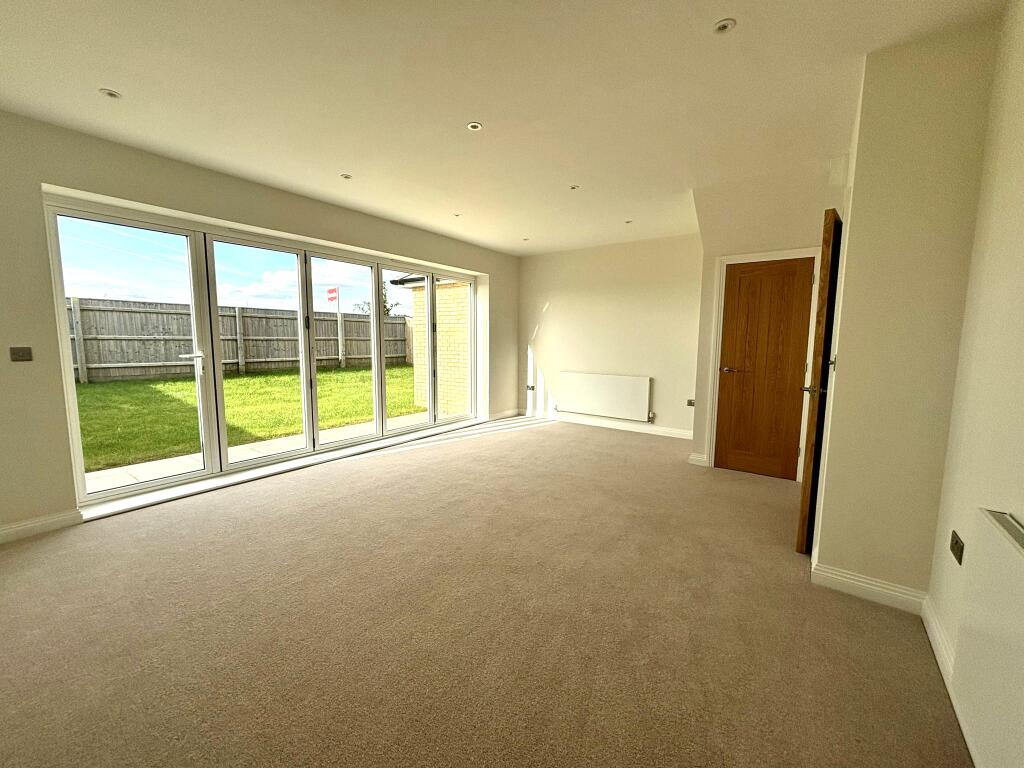 3-bed detached on Warmwell Road, Crossways, Dorchester, £440,000