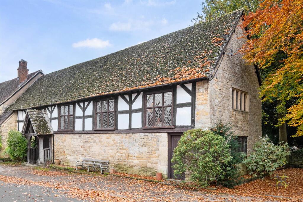 3-bed house on Main Street, Elmley Castle, Pershore, £595,000