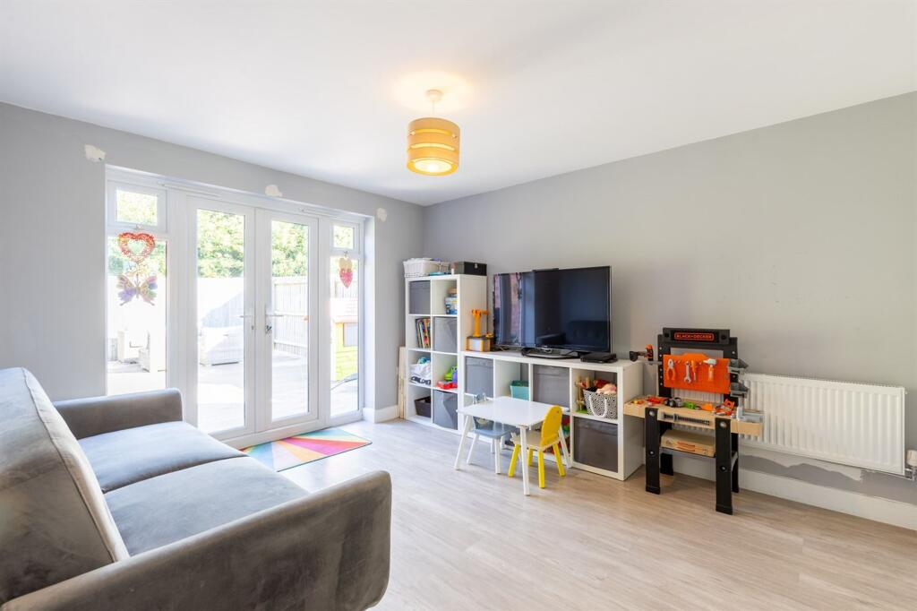 Plough Close, Tarporley, CW6 photo 3