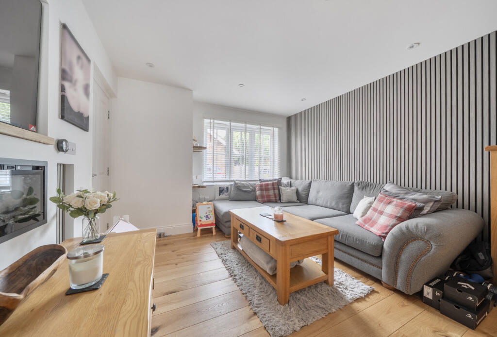 House in Redhill - More