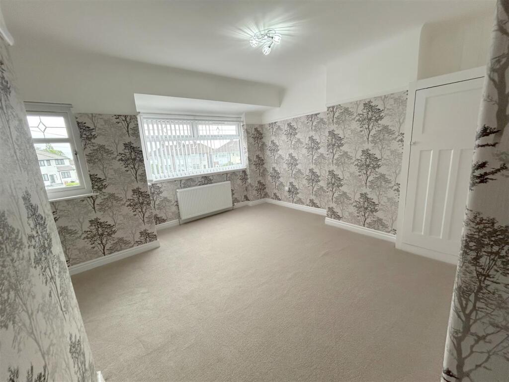 House in Knowsley, Liverpool City Region - View 4