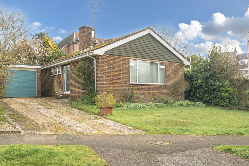 Main image of property: Storrington - Hawthorn Way