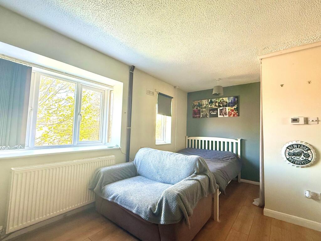 Avalon House, North Street, Nailsea, North Somerset, BS48 photo 4
