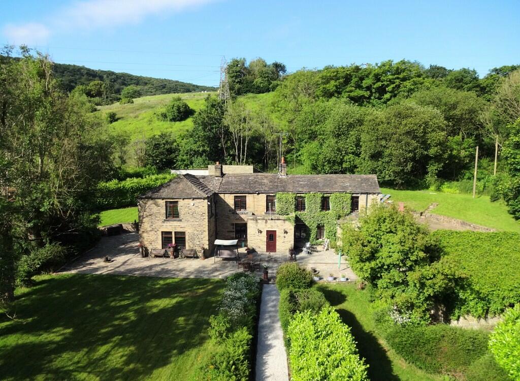 2-bed detached on Calder Dale, Hollas Lane, Sowerby Bridge, HX6 3LG, £895,000