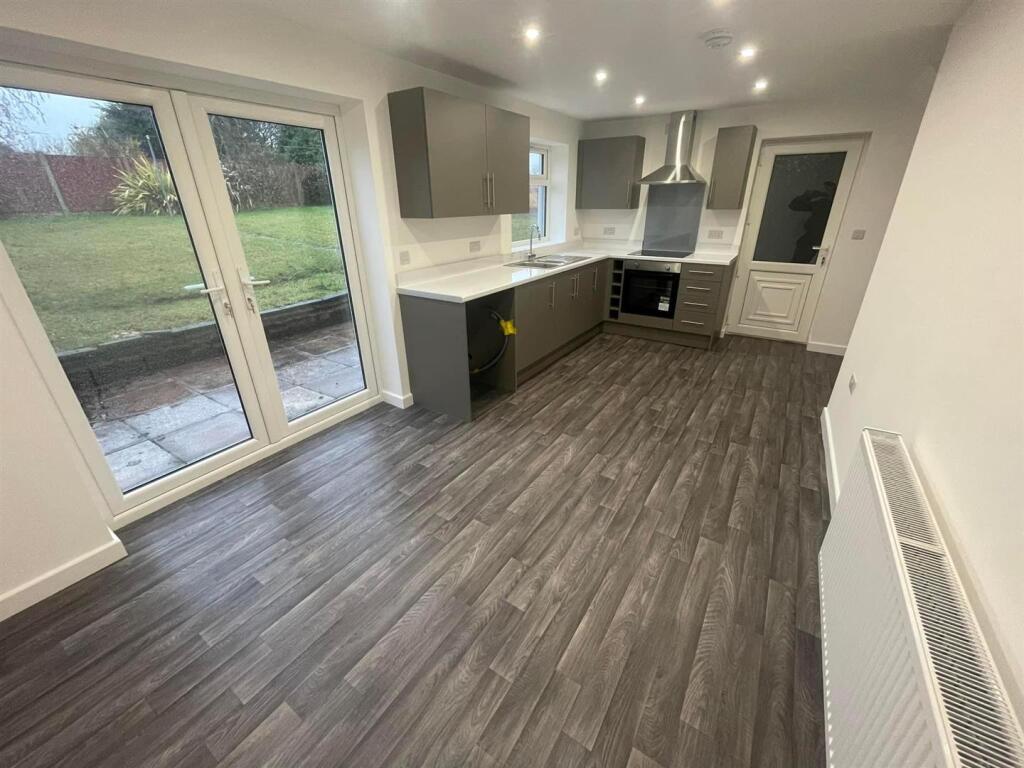 Main image of property: Large Modern 3 Bed Semi Detached House, Sitwell Road, Worksop