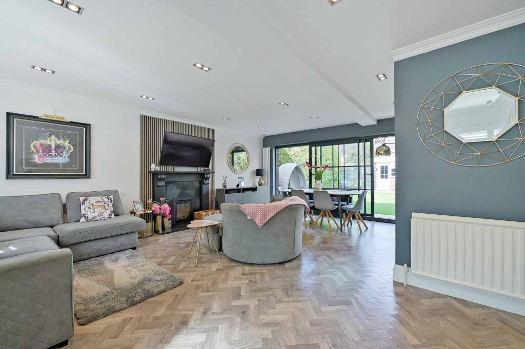House in Bray, Moneyrow Green - View 2