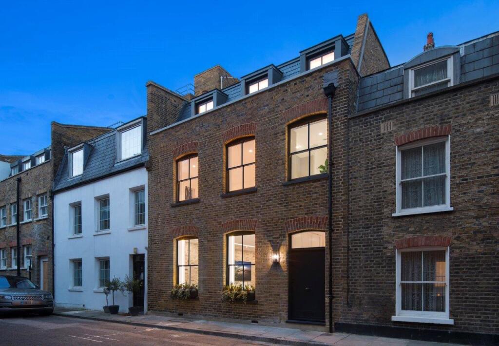 Main image of property: Bingham Place, Marylebone, London, W1U