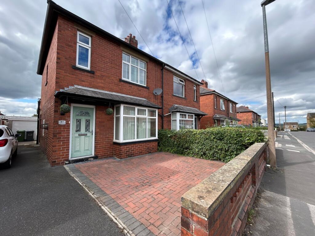 Main image of property: Croftlands, Batley, West Yorkshire, WF17